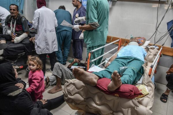 Endonezya Hastanesinden Nasır Hastanesine Yaralılar Nakledildi