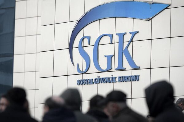 Erken Emekli Olmanın Formulünü SGK resmen Açıkladı! Yaş Şartı Olmadan Emekli Olunabilecek