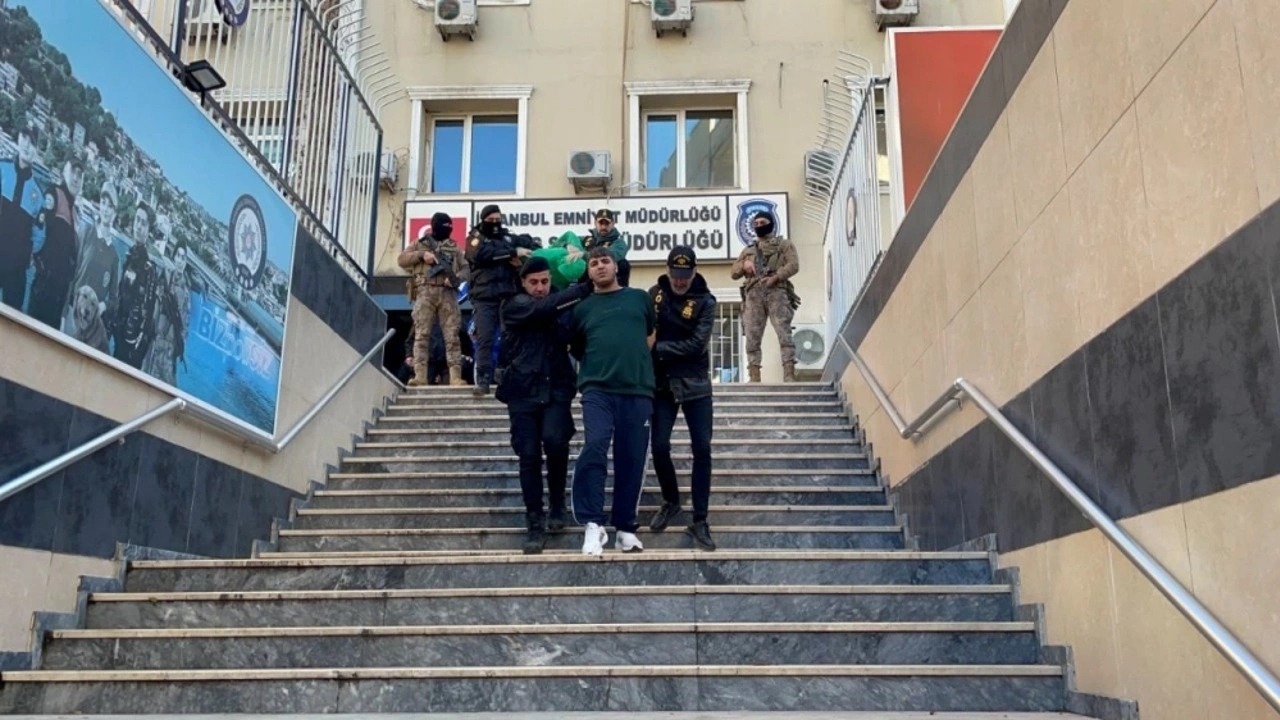 esenlerde düzenlenen silahlı saldırıya İlişkin 7 zanlı adliyede