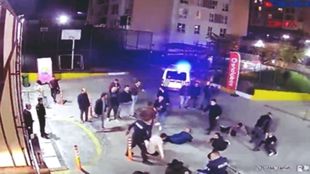 esenyurtta sitede yönetim kavgası 2 yaralı