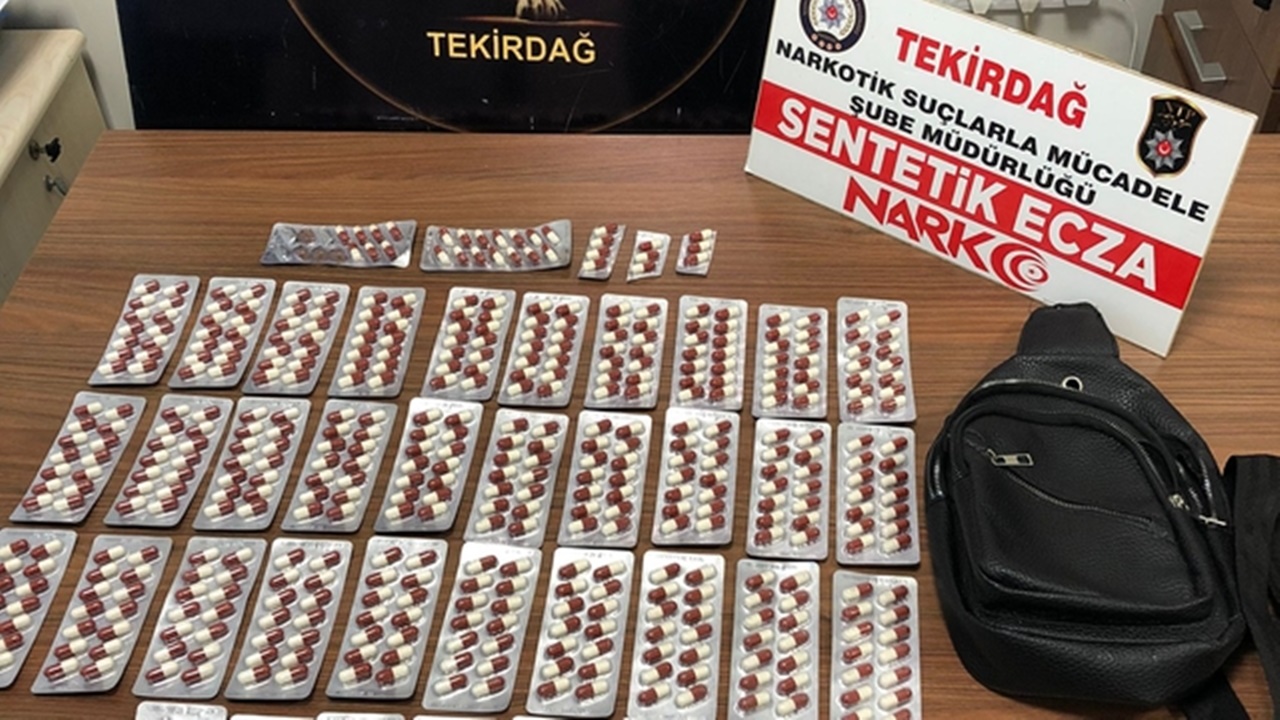 evinde uyuşturucu hap bulunan 2 kişi gözaltına alındı