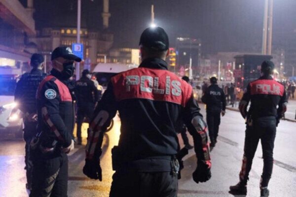 Farklı Suçlardan Aranan 718 Şüpheli Yakalandı