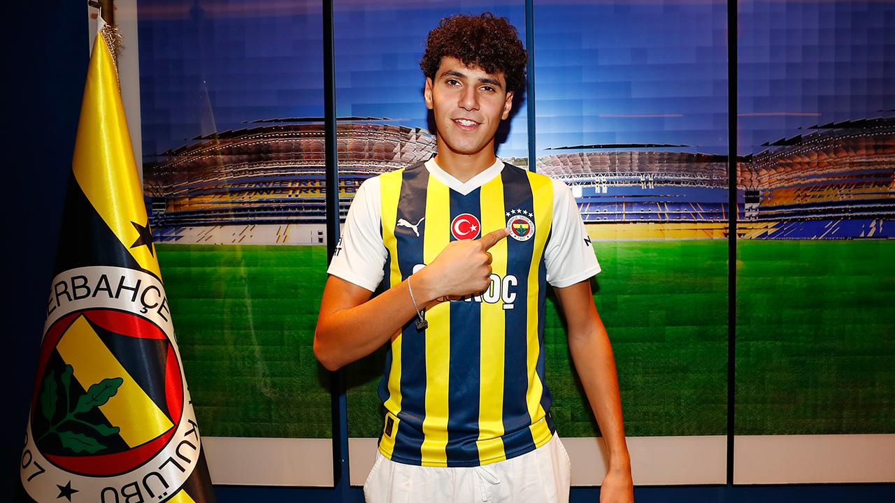 fenerbahçe bir İsmi daha açıkladı 4 yıllığına renklerine bağladı