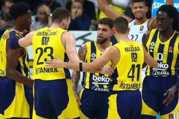 Fenerbahçe Deplasmanda Barcelona’ya Yenildi