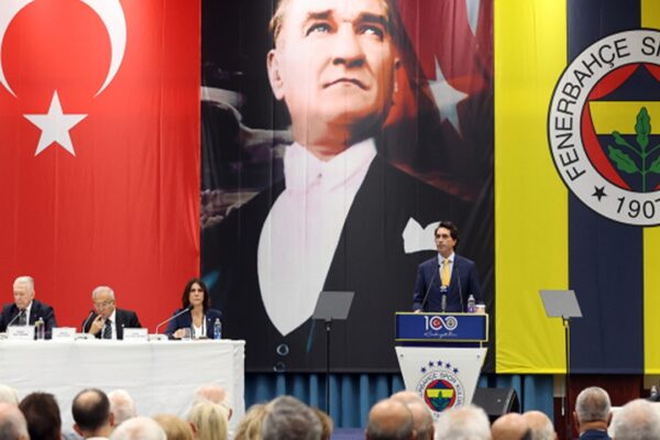 Fenerbahçe Süper Kupa Finalinin Türkiye’de Oynanması İçin Önerge Verdi