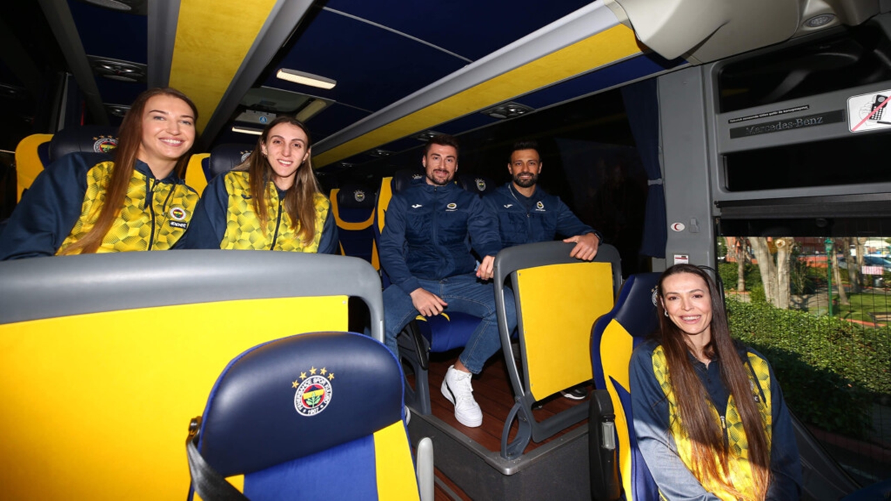fenerbahçe voleybol takımlarına yeni otobüs