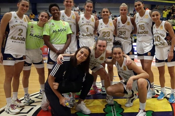 Fenerbahçe’nin Tarihi Maçı: Kupayı Türkiye’ye Getiren İlk Takım Olabilir
