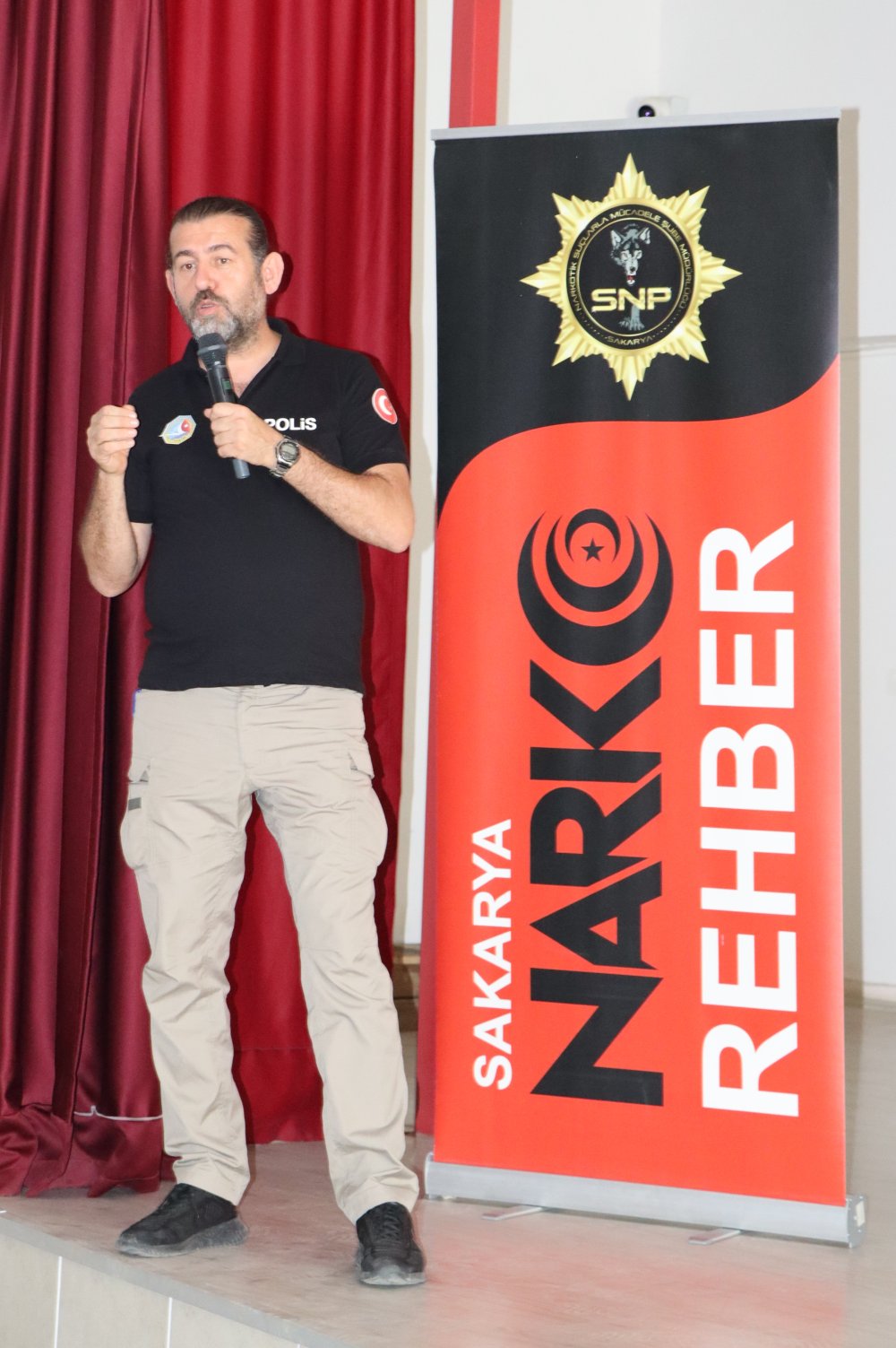 Ferizli'de Narkotik Suçlara Karşı Eğitim Programı