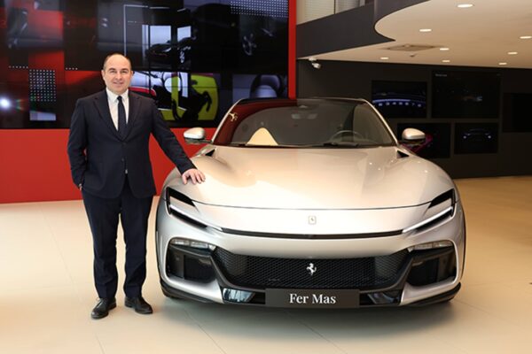 Ferrari’nin İlk 4 Kapılı Modeli Purosangue İstanbul’da Tanıtıldı