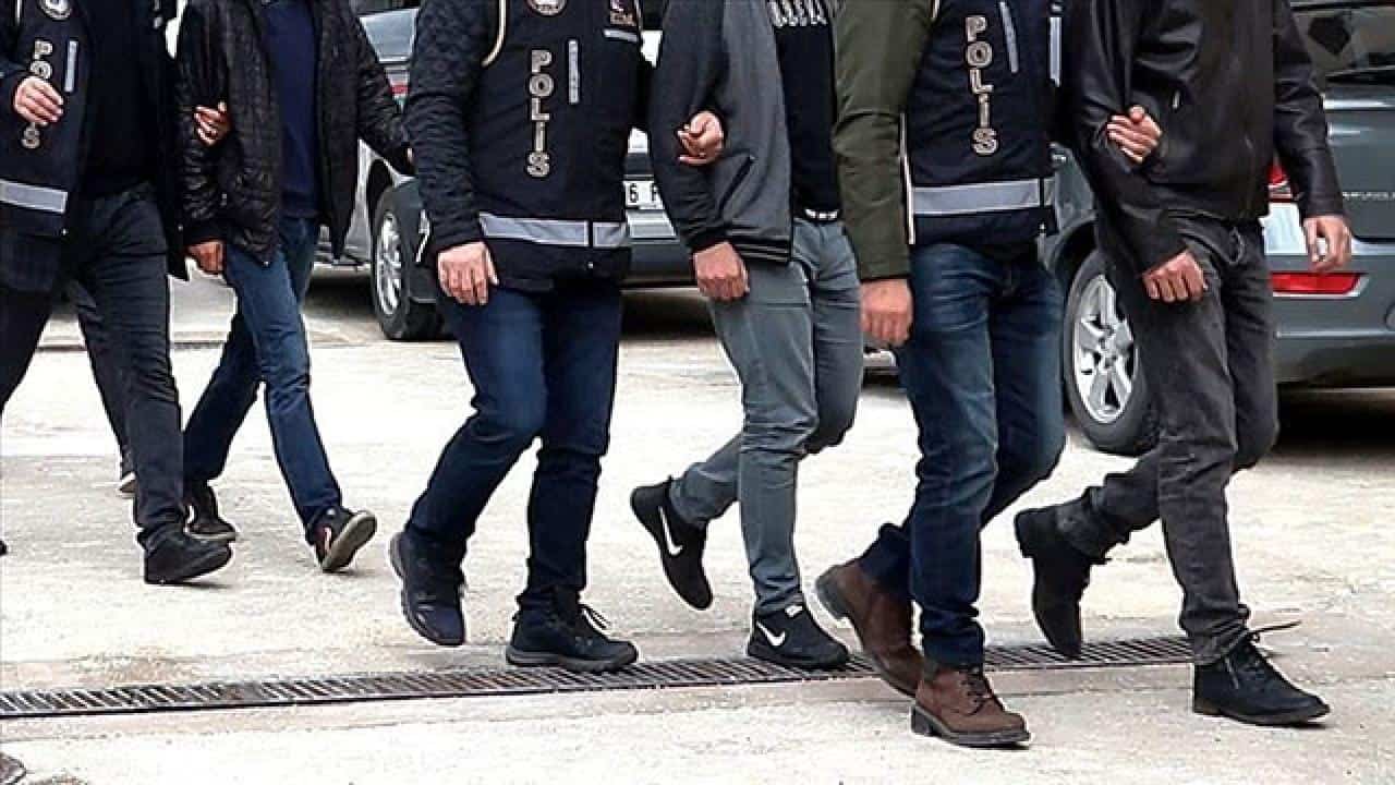 fetÖ operasyonunda 8 Şüpheli 6 İlde yakalandı