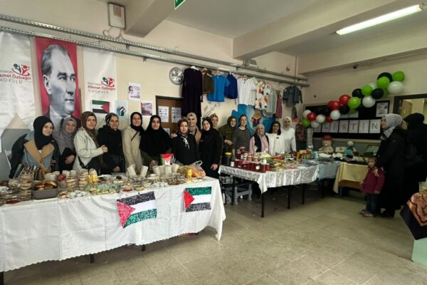 Filistin Yararına Kermes Düzenlendi