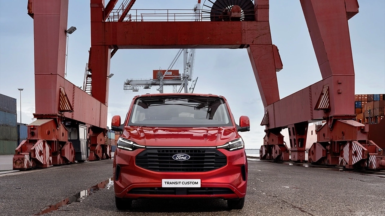 ford otosanın yeni nesil aracı transit custom satışta