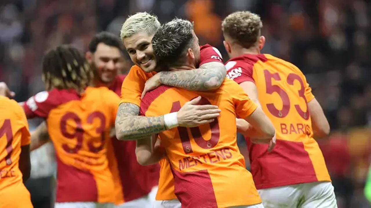 galatasaray 2023 yılında 100 gol yolunda