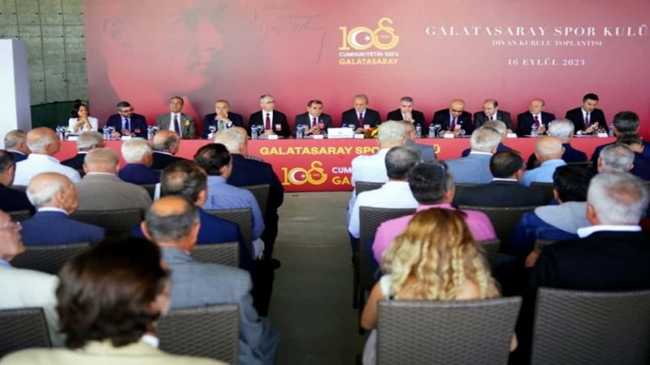 galatasaray kulübünde eylül ayı divan kurulu toplantısı yapıldı
