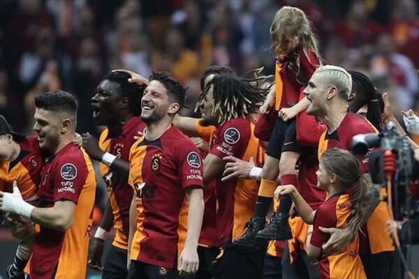 Galatasaray, Parken Stadı’nda Yeni Bir Tarih Yazma Peşinde