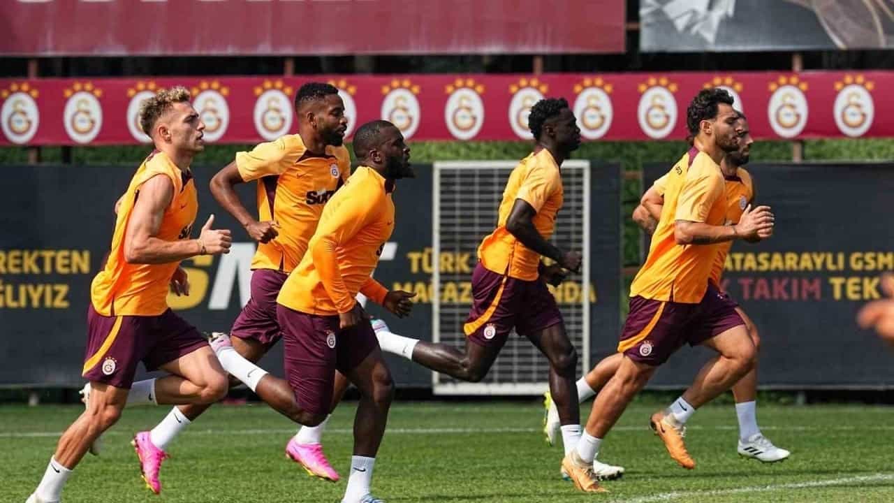 galatasaray uefa Şampiyonlar ligi a grubundaki İlk maçına hazırlanıyor