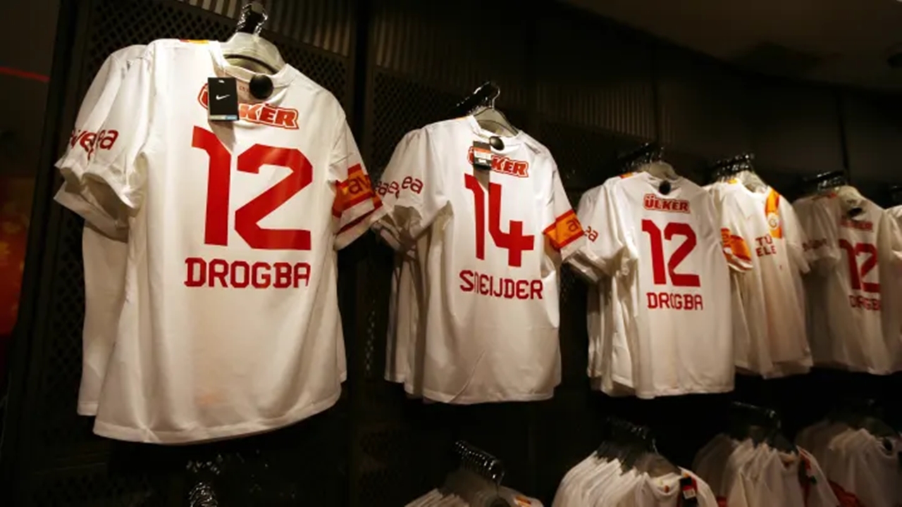galatasarayda kıyafet hırsızlığı davasında sanıklar mahkemeye Çıktı