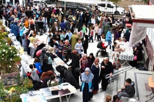 Gazze İçin Hayır Çarşısı Açıldı