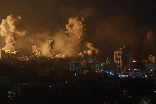 Gazze Yoğun Bombardıman Altında