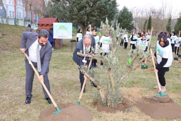 Gazze’de Kaybedilen Çocuklar Anısına 6 Bin Fidan Toprakla Buluştu