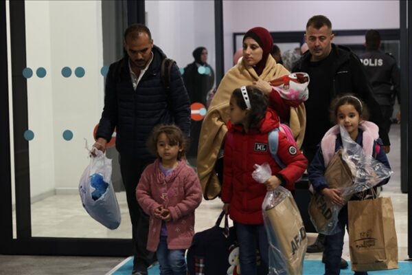 Gazze’den Çıkarılan Vatandaşlar İstanbul’a Ulaştı