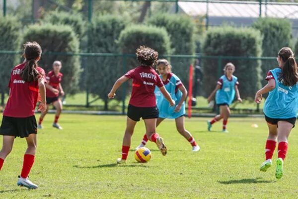 Geleceğin 33 Yıldız Kız Futbolcu Adayı Belli Oldu