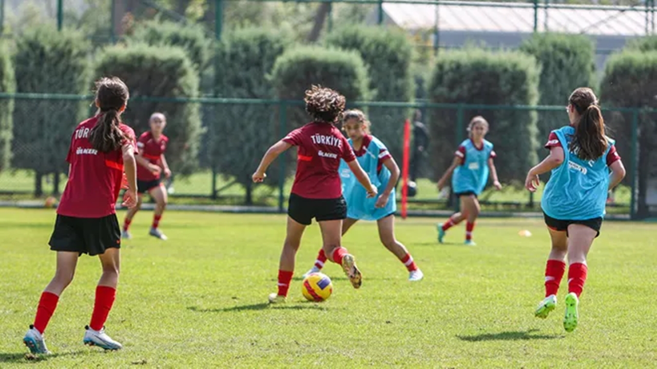 Geleceğin 33 Yıldız Kız Futbolcu Adayı Belli Oldu