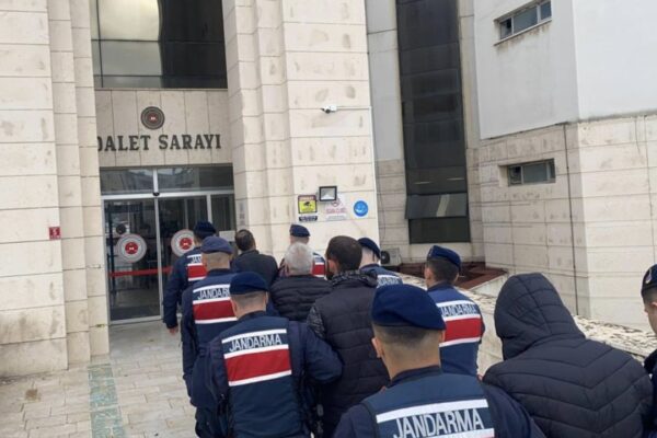 Göçmen Kaçakçılığı Operasyonlarında 6 Şüpheli Yakalandı