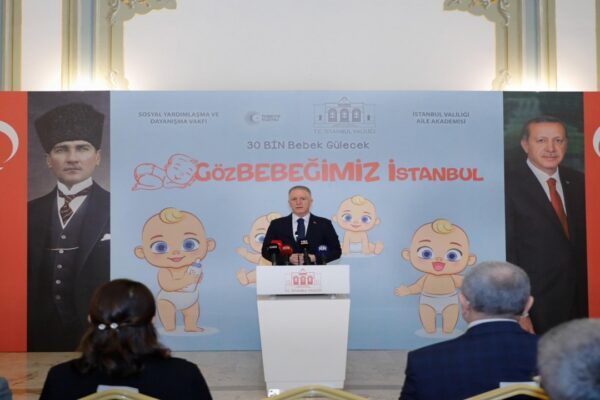 İstanbul Valiliği 30 Bin Bebeğin Bez İhtiyacını Karşılamak İçin Kart Dağıtımına Başladı