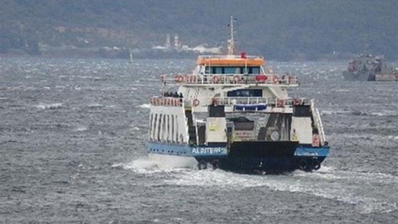 güney marmarada feribot seferlerine fırtına engeli