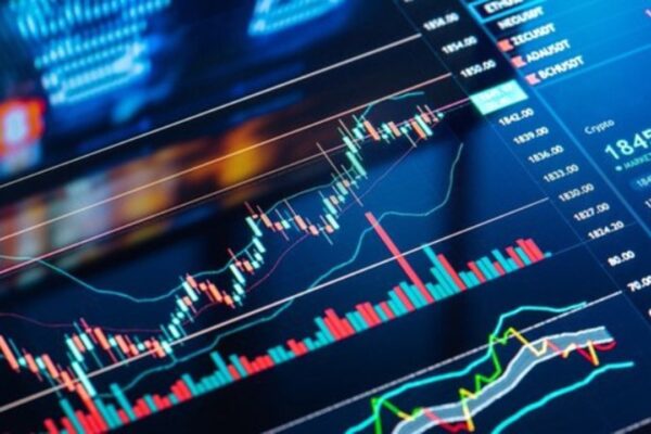 Günün İlk Yarısında BIST 100 6,80 Puan Değer Kaybetti