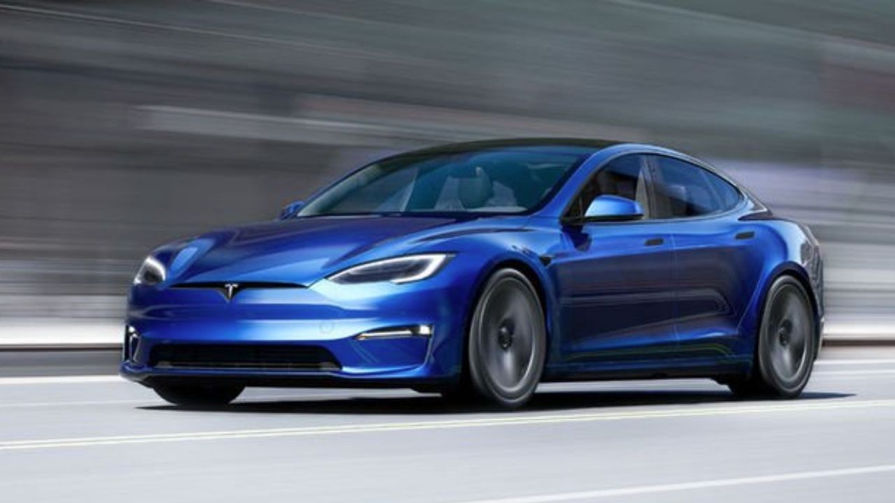 Hackerlar Tesla Araçlarında Muska Özel Yazılım Keşfetti
