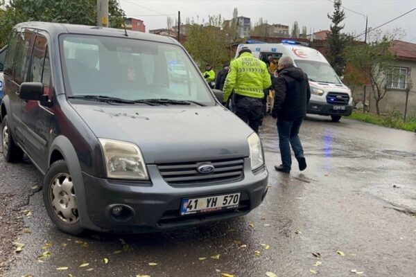 Hafif Ticari Aracın Çarptığı Çocuk Yaralandı