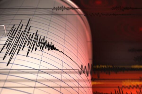Hakkari’de Korkutan Deprem!