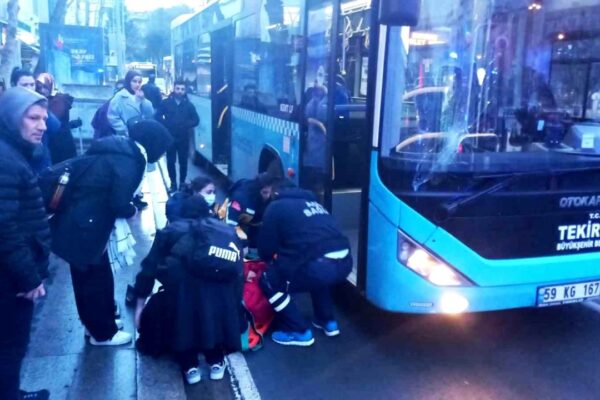 Halk Otobüsü 12 Yaşındaki Çocuğa Çarptı
