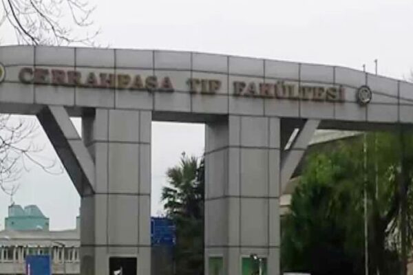 Hem Çalıştı Hem  İstanbul Üniversitesi Cerrahpaşa Tıp Fakültesini Kazandı