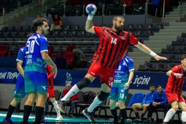 Hentbol Türkiye Kupası’nda Sakarya Büyükşehir Belediyespor Dörtlü Finalde