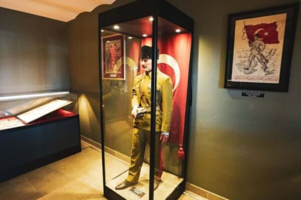 Hisart Canlı Tarih Müzesi’nden Özel Sergi: Dirilişten Kurtuluşa Cumhuriyet’e Giden Yol