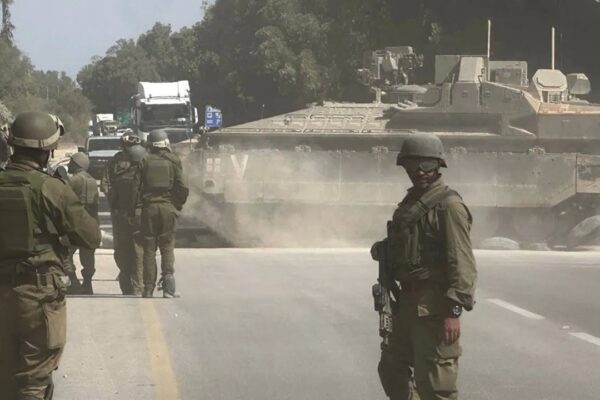 Hizbullah, İsrail Askeri Üssüne Bayrak Dikti