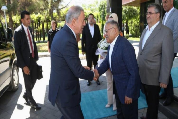 hulusi akardan büyükkılıça ziyaret
