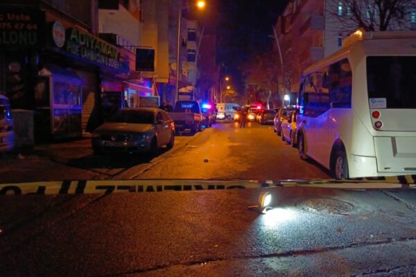 Husumetliler Arasında Çıkan Kavgada 1 Kişi Yaralandı