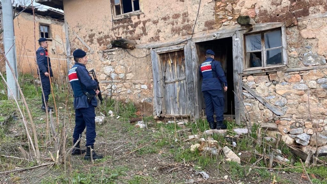 huzur ve güven operasyonuyla 12 aranan Şahsı yakalandı