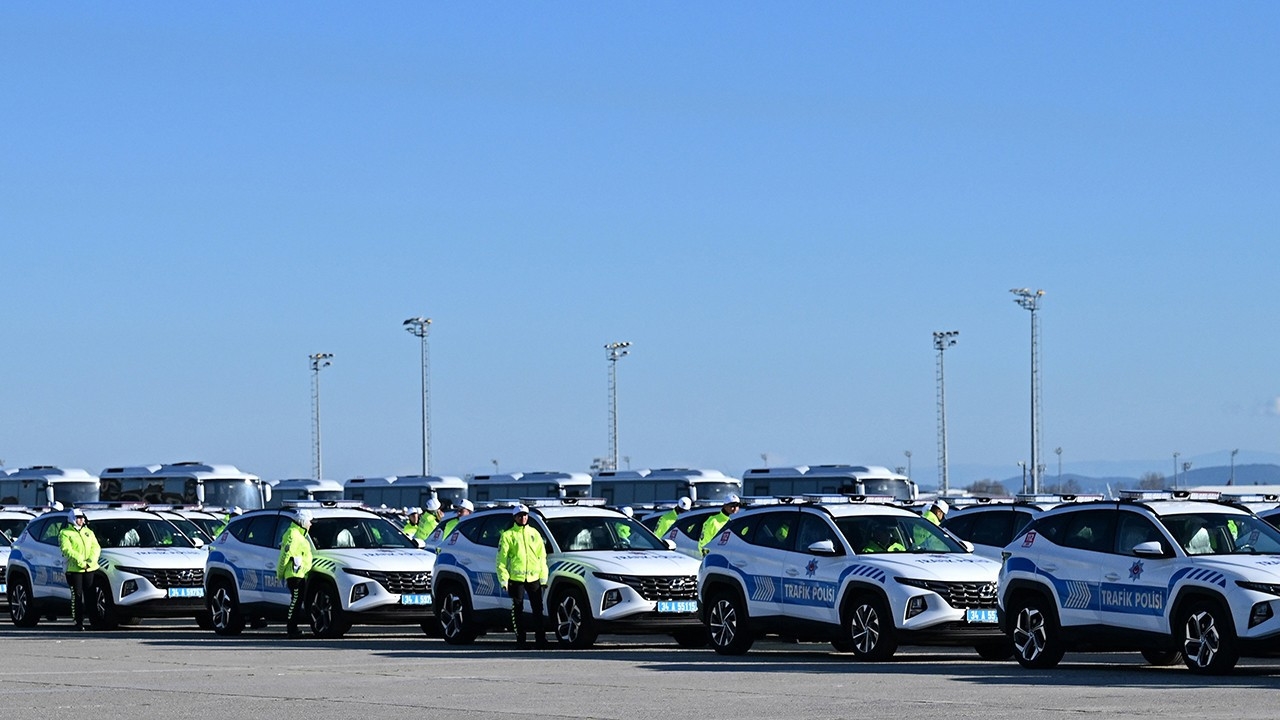 hyundaiden emniyet genel müdürlüğüne 1000 adetlik araç teslimi