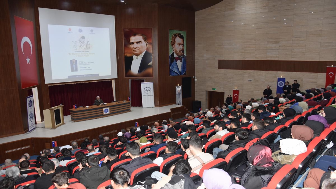 hz mevlana ve İnsan konulu konferans düzenlendi