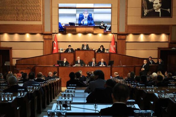 İBB Meclisi’nde İmamoğlu’nun Seçim Vaatleri Ve Fatih’in Portresi Tartışıldı