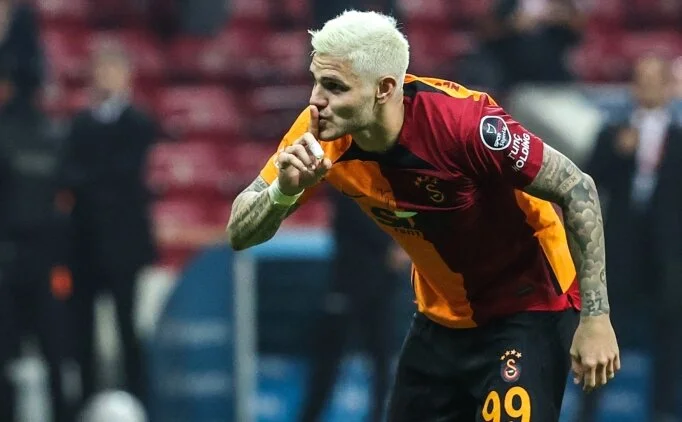 aa-20221105-29360431-29360429-galatasaray-besiktas-kopya.webp