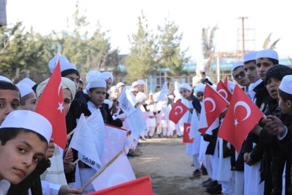 İDDEF 11 Ülkede Açtığı Su Kuyusu İle Yardımlaşmanın Zirvesinde