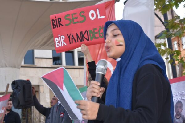 İmam Hatipliler Filistin’e Destek Kermesi Düzenlendi