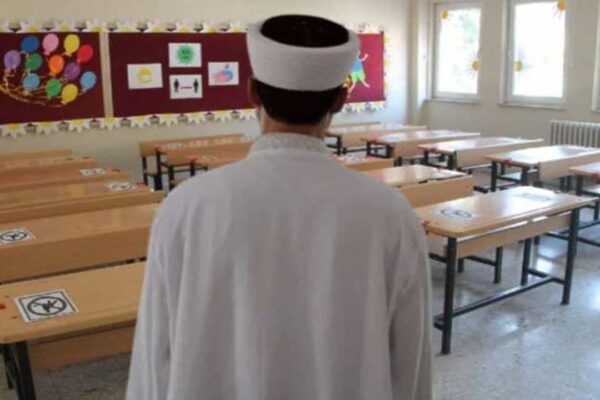 İmamların Eğitim Müdahalesine Dava