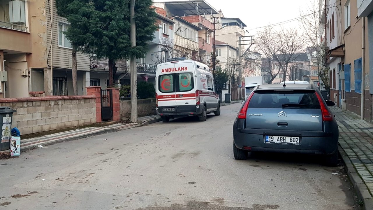İnegölde bir kişi evinde Ölü bulundu